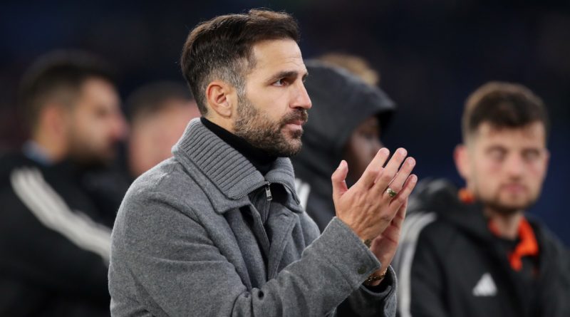 Hakemin kararı sonrası Fabregas'ın tepkisi şaşkınlık yarattı