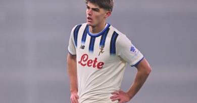 Beklenmedik gelişme, diz ağrısı, Ketelaere kadro dışı