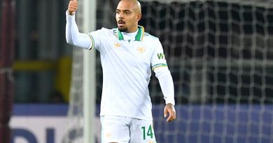 Sahada heyecan, tribünde coşku, skor bekleyişi!