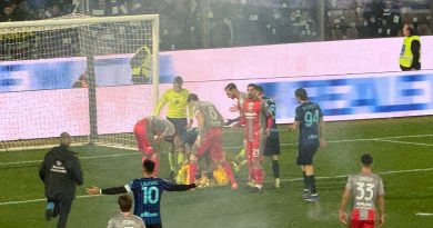 Tribün şiddeti, maç durdu, kaleci Audero hedefte