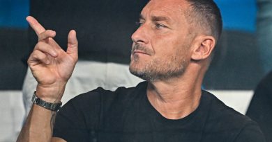 Roma'nın efsanesi, teknik direktörlük arenasına açılıyor mu?