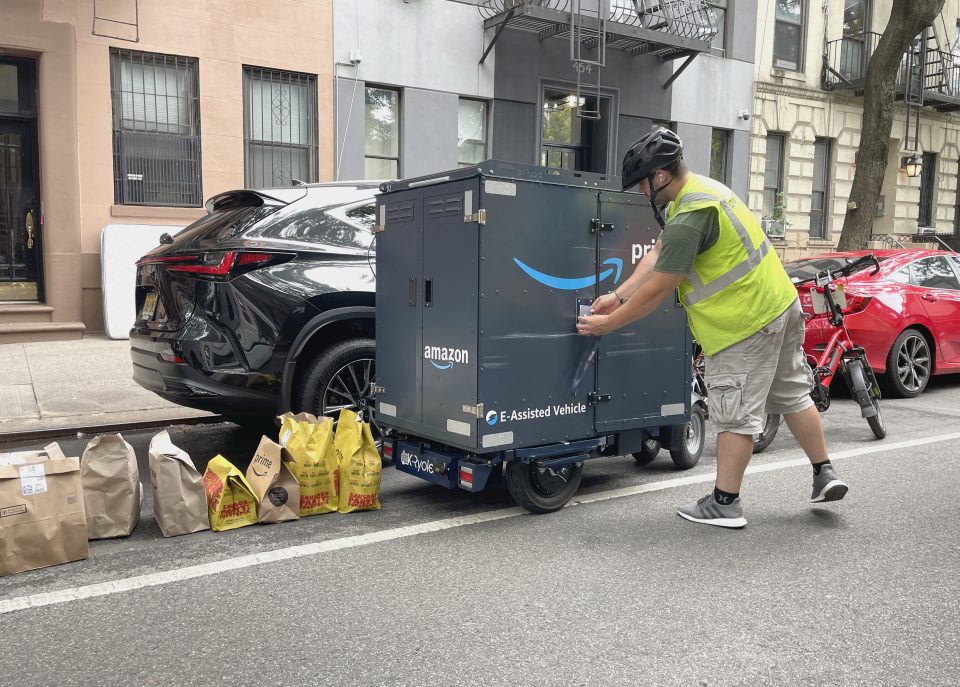 Garajdan doğan dev, hayallerin başladığı yer