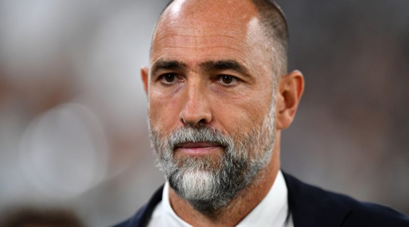 Yeni bir dönem, Tudor'la umutla başlıyor