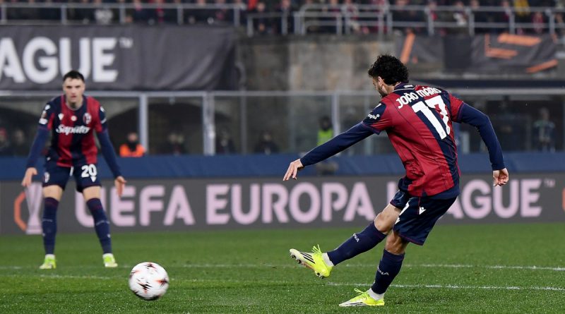 Avrupa Ligi'nde Bologna yükseldi, Fiorentina berabere kaldı