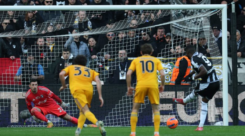 Beklenmedik sakatlıklar, Pisa'nın kalecilik rotasyonunu karıştırdı