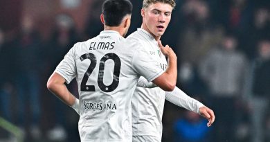 Dramatik anlar, penaltılarla Napoli galip ayrıldı!