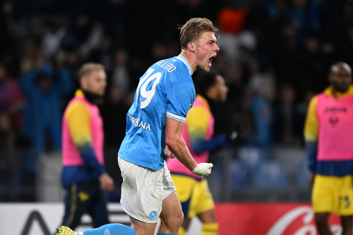 Hellas Verona'ya karşı zorlu deplasman, Napoli'nin hedefi galibiyet