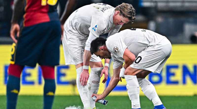 Stadın ışıkları, heyecan dorukta, Napoli sahada!