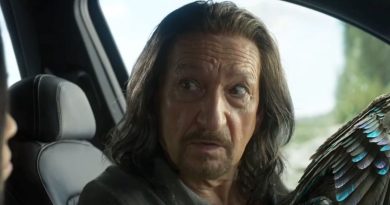 Geçmişin hataları siliniyor, kahraman yeniden doğuyor