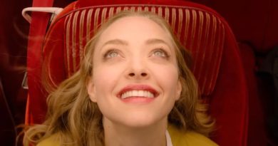 Gizem, kasaba, tuhaflık, atmosfer, unutulmaz