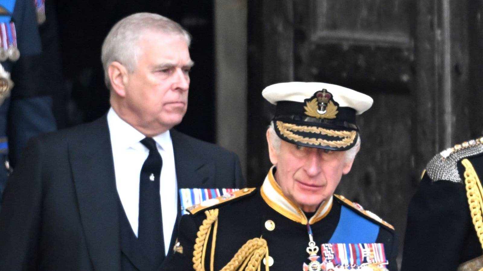 Kraliyet ailesinde yeni bir tartışma, geçmişin gölgeleri