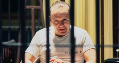 Zihinlere kazınan dehşet, unutulmaz bir performans, efsanevi bir film