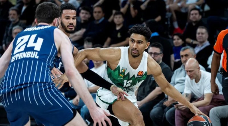 Anadolu Efes, nefes kesti, Zalgiris'e geçit vermedi!