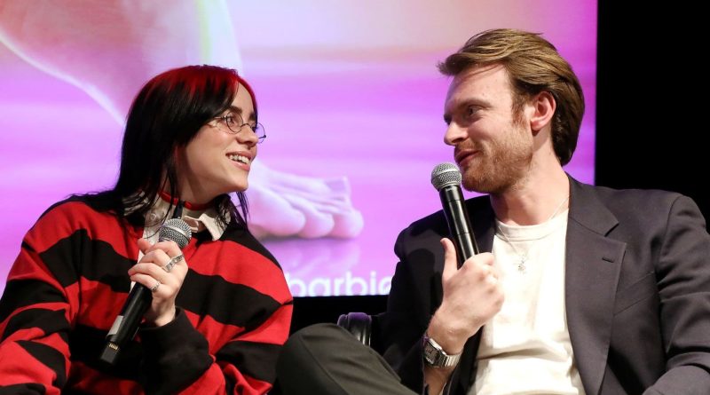 Billie Eilish'in kardeşi, sözlerine destek verdi, tartışma alevlendi