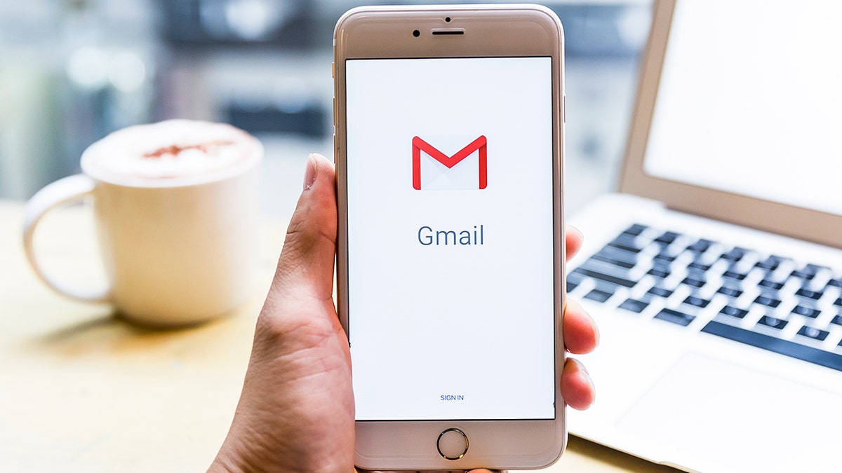 Kişisel bilgilerinizi koruyun, dikkatli olun, tıklamayın!