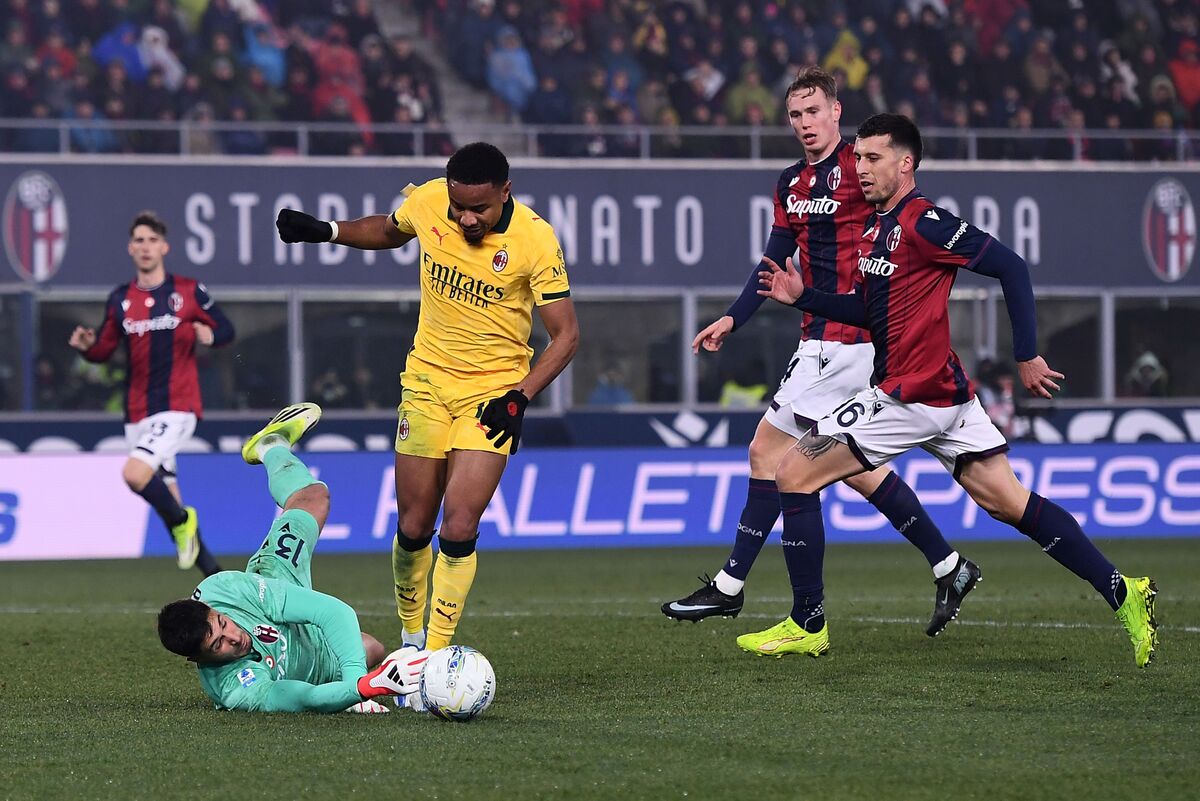 Kırmızı-siyah fırtına esti, Bologna teslim oldu!