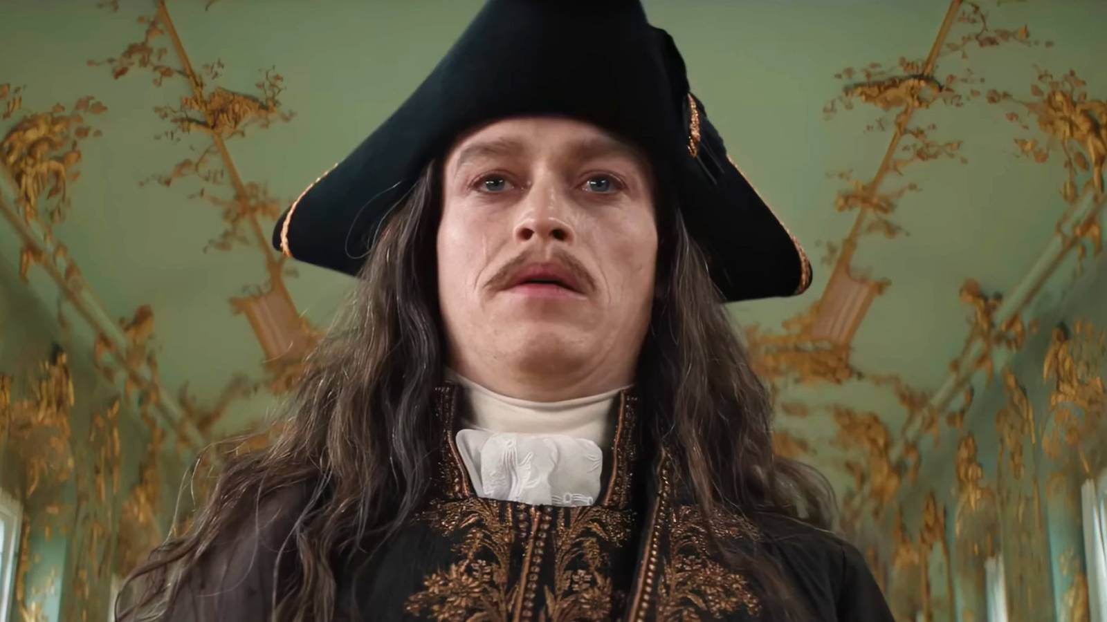 Karanlık, tutku, ayrılık ve umut arasında sıkışmış bir efsane