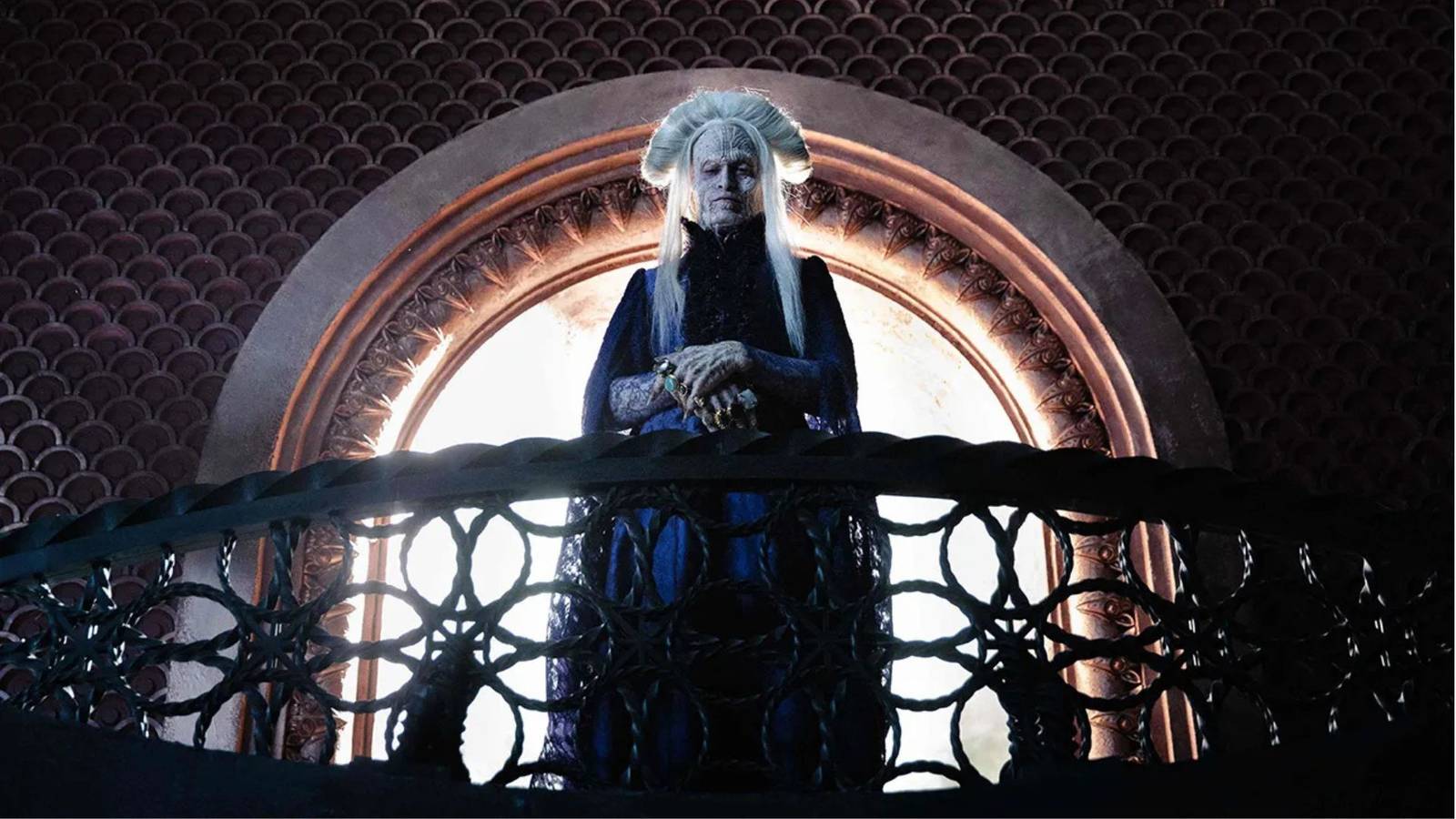 Karanlık, romantizm, dönüşüm, farklı bakış açısı, yeni yorumlar