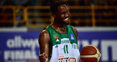 Yeşil-beyaz fırtına esti, Nigel yıldızlaştı!