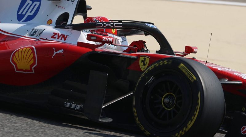 Leclerc lider, Ferrari umut vadediyor, Bahreyn'de hızlı turlar dönüyor