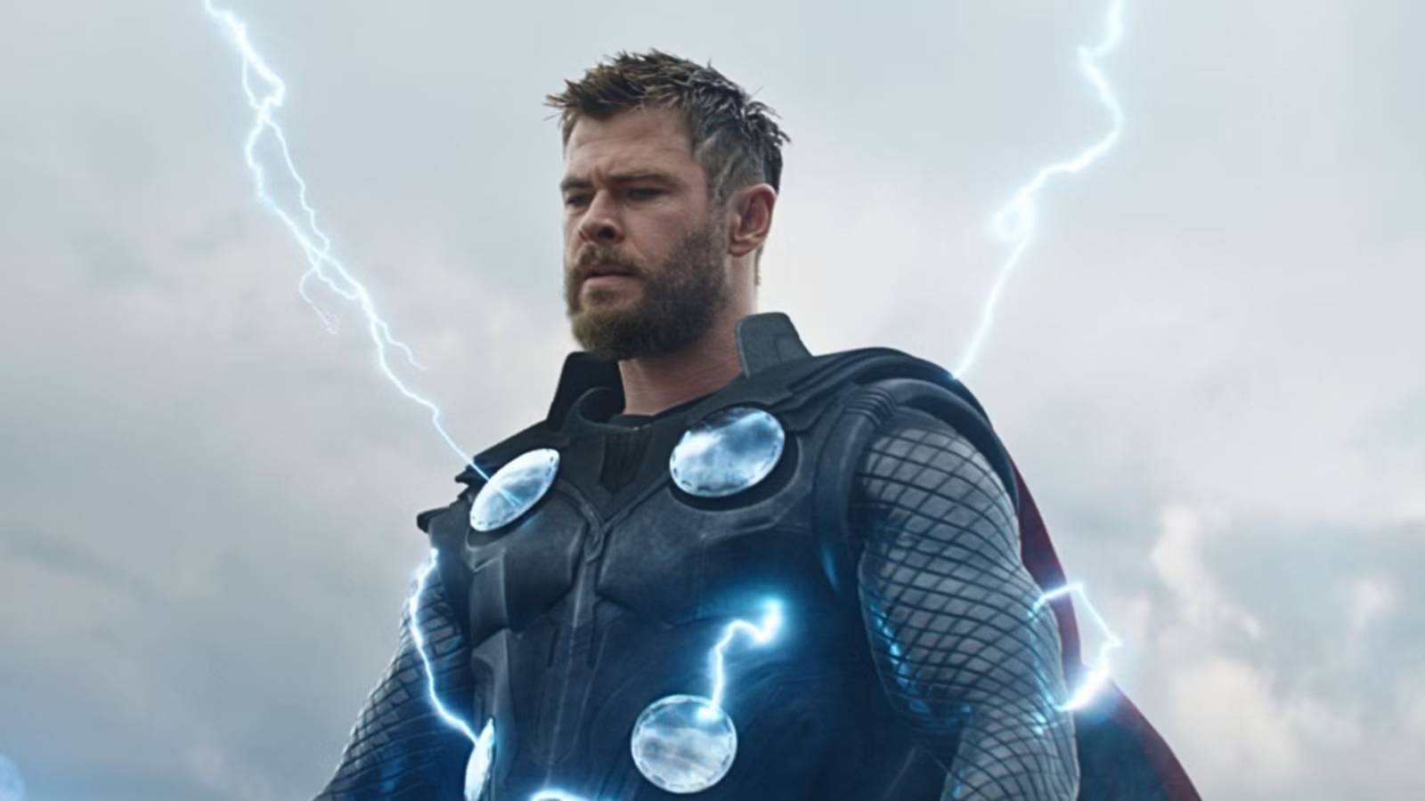 Thor'suz dünya, Hemsworth'un mizahıyla aşıyor