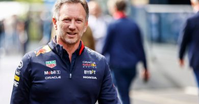 Rekabetin zirvesinde, iddialar havada uçuşuyor