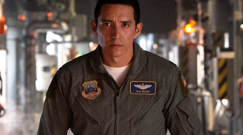 Gelecekten gelen tehdit, insanlığın umudu, aksiyon dolu