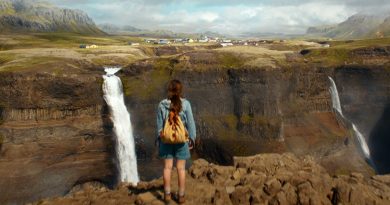 Gizem, nostalji ve yeni bir canavarın izleri