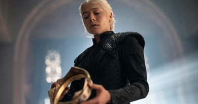 Ejderhalar yükseliyor, kaderler çarpışıyor, entrika dorukta