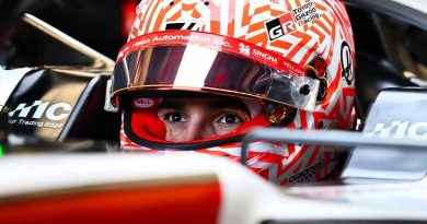 Mercedes öne çıkıyor, Audi ve Cadillac'ın adaptasyonu kritik