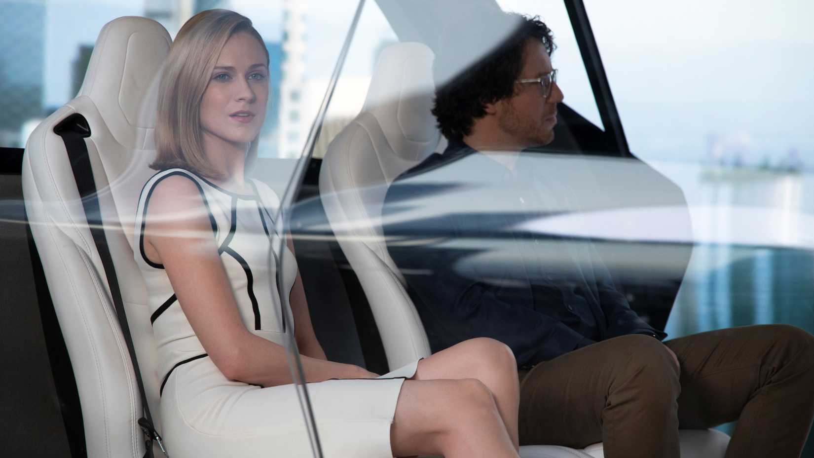 Robotların uyanışı, insanlığın karanlık yüzü, karmaşık hikaye