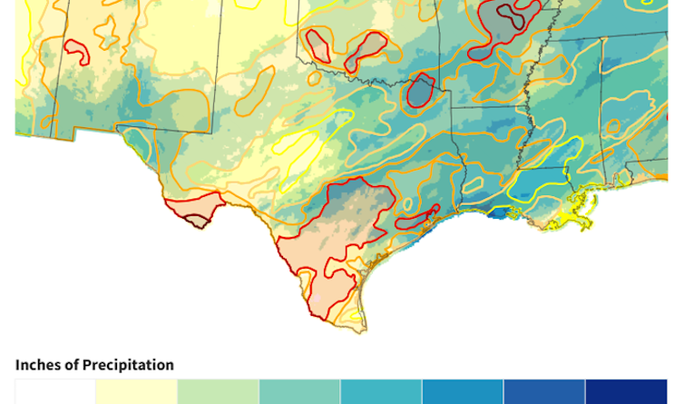 Çiftçiler umutla satış yapıyor, kuraklık acımasızca devam ediyor