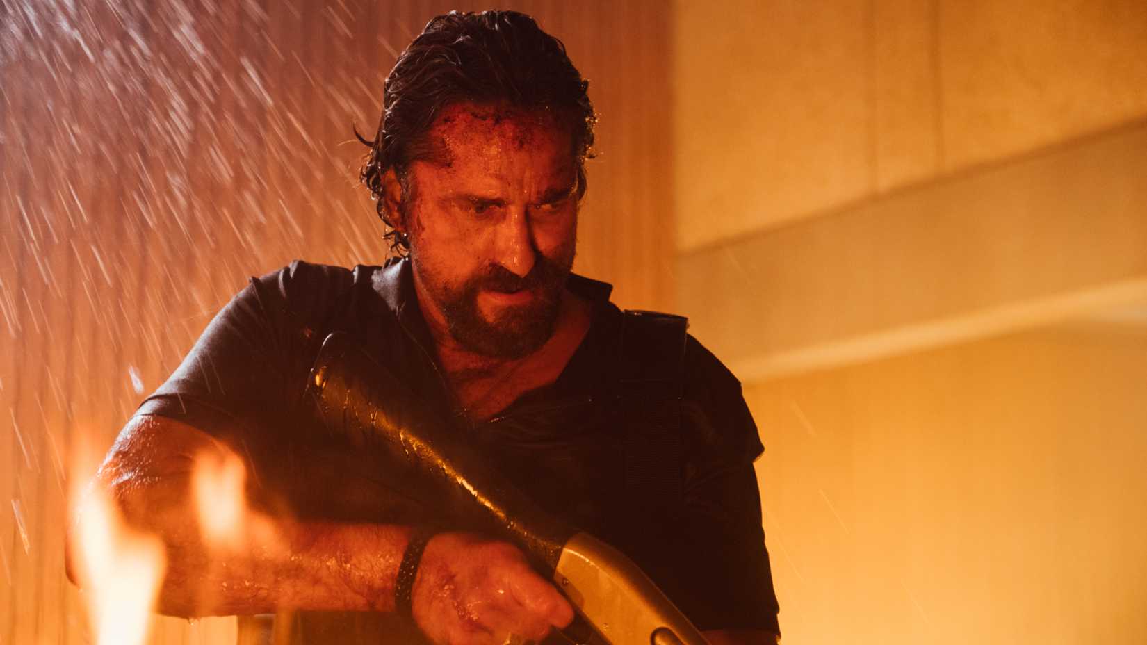 Gerard Butler'dan adrenalin dolu, Netflix'te zirveye yükselen aksiyon