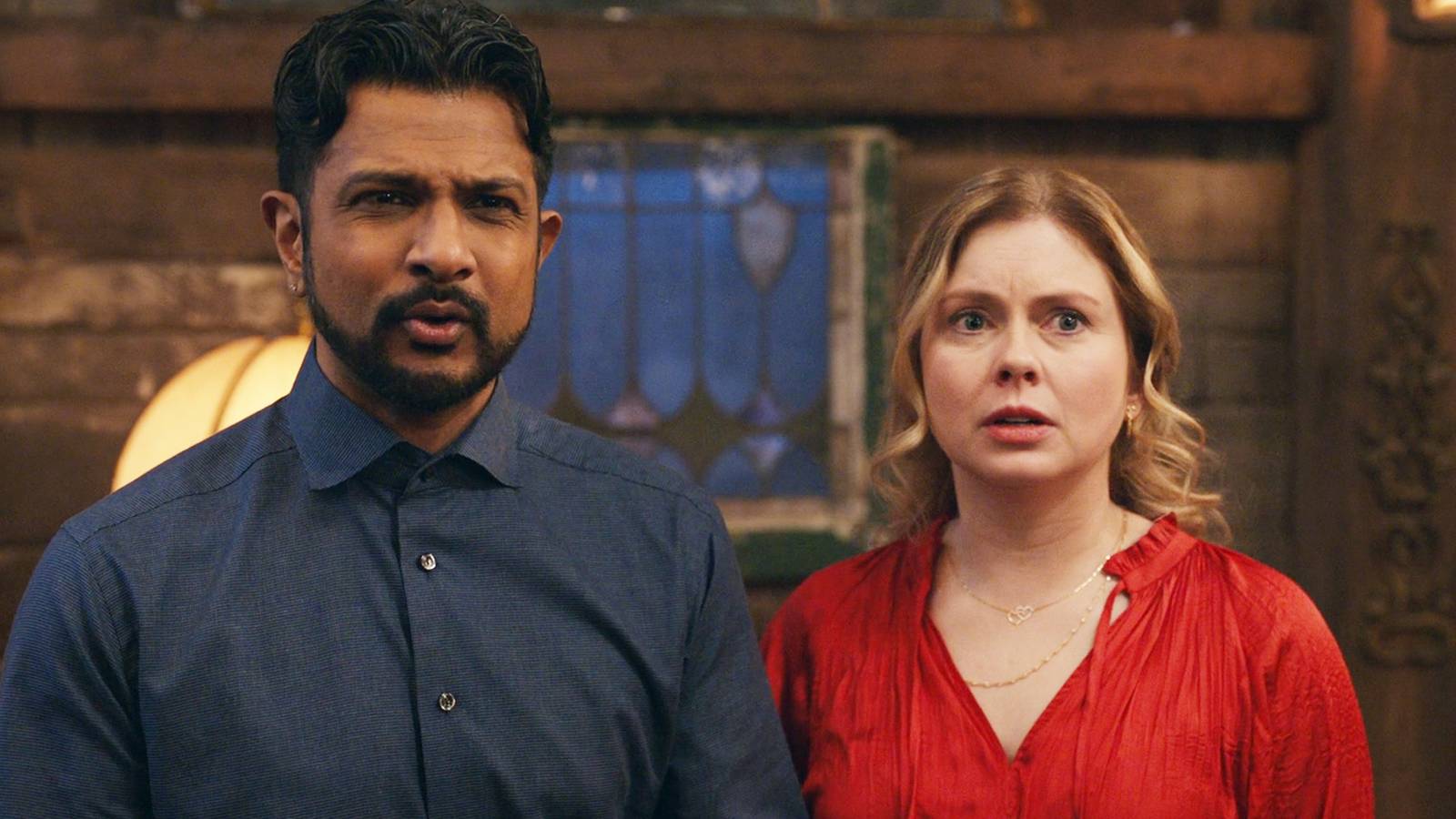 Malikanede hayaletler, kahkahalar, Netflix'te coşku