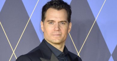 Hayaller yıkıldı, Cavill gelmiyor, "Brezilyalı Şövalye" devam ediyor