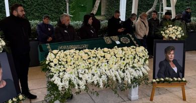 Gözyaşları, vedalar, bir efsane yolculuğa çıktı