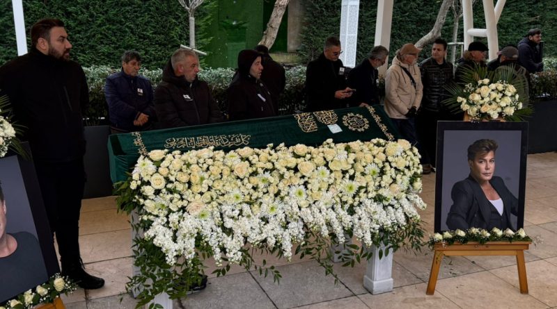 Gözyaşları, vedalar, bir efsane yolculuğa çıktı