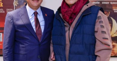 Dostluk, saygı, sanat, geçmiş olsun, güçlü bir buluşma