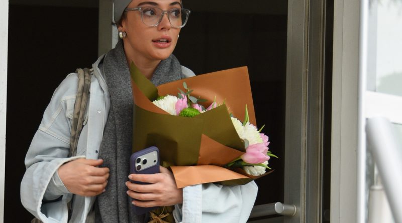 İlayda Alişan, Rabia Soytürk’ün Doğum Günü Sürpriziyle Gönlünü Aldı Çiçekler, pişmanlık, dostluk, gönül almanın telaşı