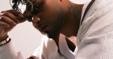 Umut şarkısı, depremzede gülücükler için yankılanıyor