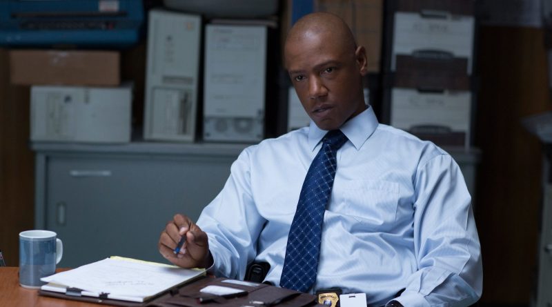 Karanlık, derin, unutulmaz bir başlangıç, sonrası hayal kırıklığı