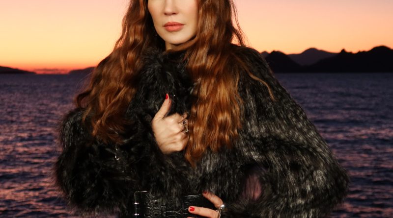 Doğum günü hediyesi, yeni şarkı, İpek Açar, sürpriz!