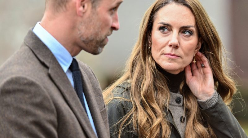 Endişe, ifşaatlar, kraliyet, Epstein, William, Kate, açıklama