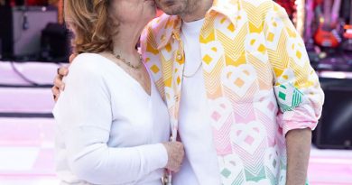 Ailecek mutluluk, sevgi ve minnetle kutlama