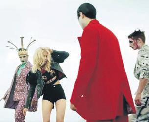 Siyasi arenada karmaşık ilişkiler, şifreli bir oyun gibi