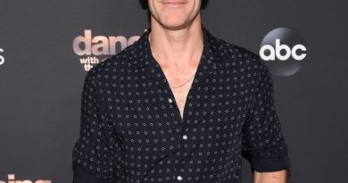 Ani bir ayrılık, genç yıldız sönüyor, derin üzüntü