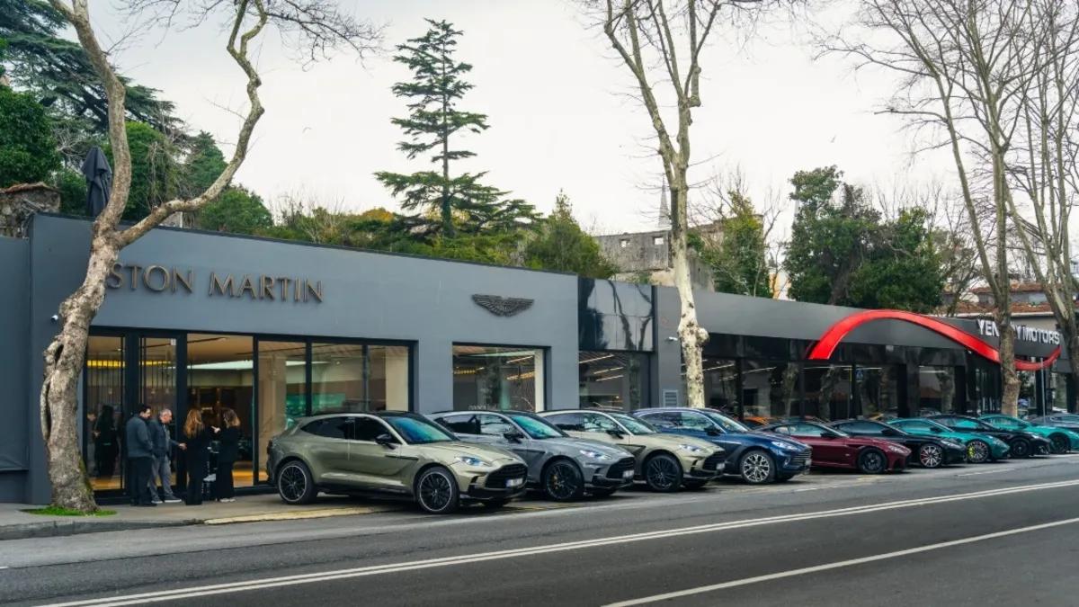 İstanbul'da Aston Martin'in gücü, yolda bir şölen