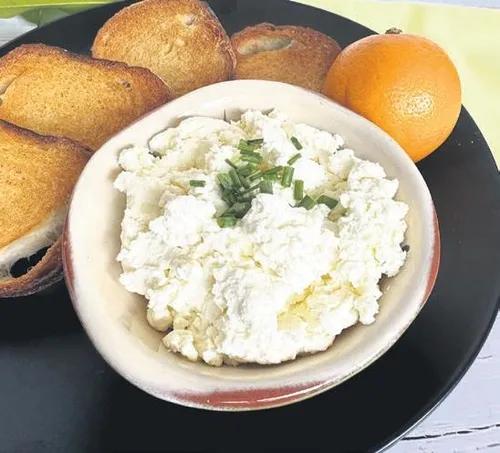 Evde doğal lezzet, taptaze lor peyniri keyfi!