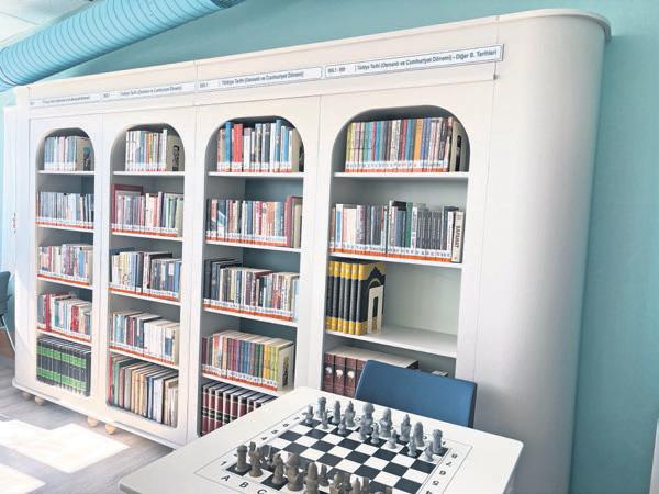 Gelecek nesillere yatırım, bilgiyle donatılan gençler