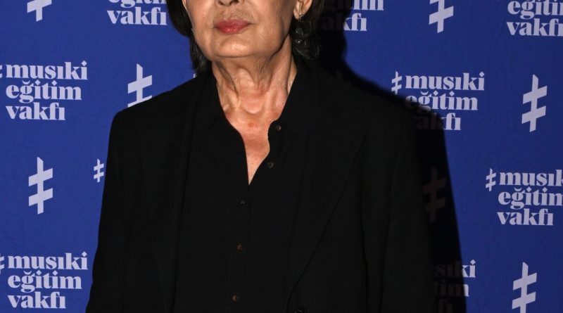 Yılmaz Güney'e saygı, eleştirilere meydan yok